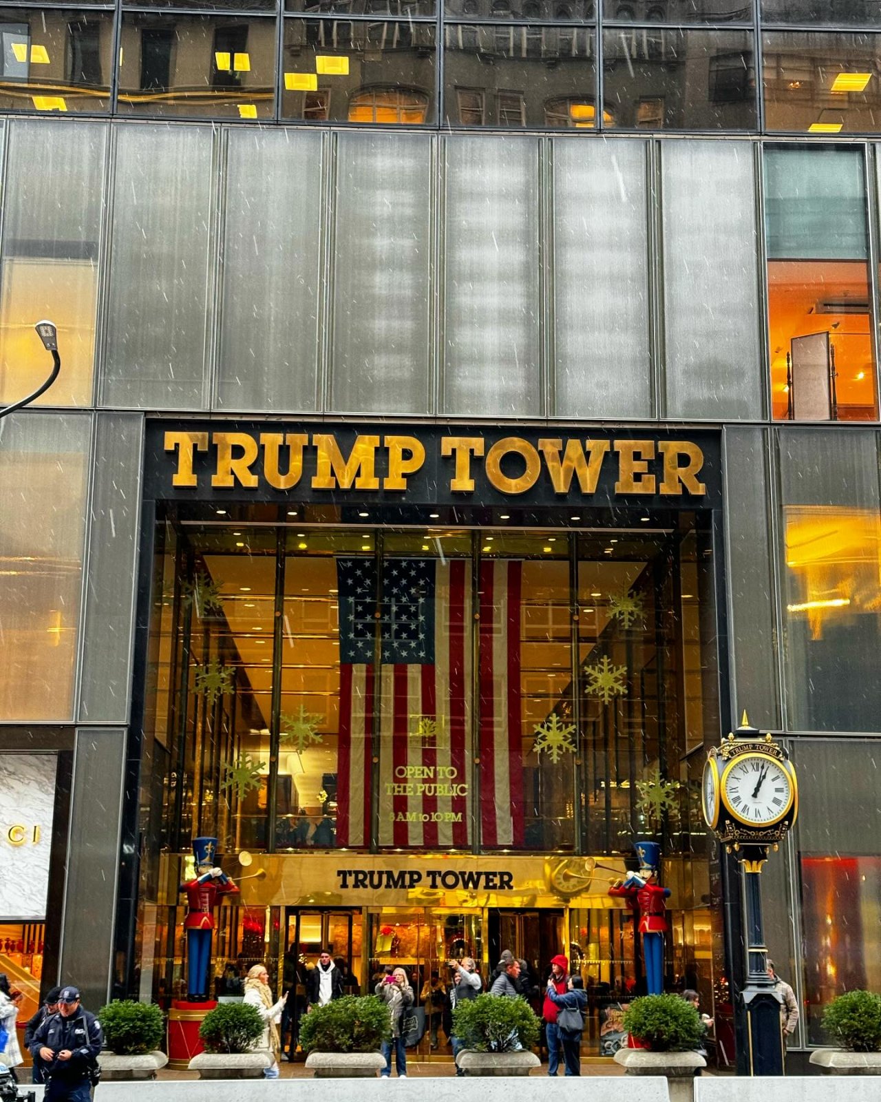budynek Trump Tower z zewnątrz
