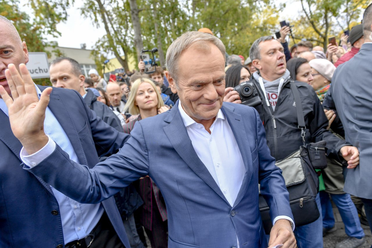 Donald Tusk uśmiechnięty