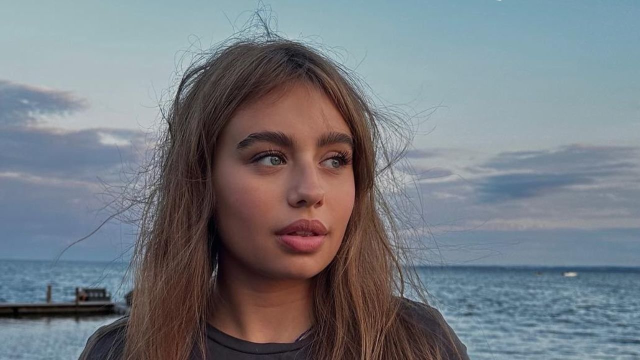 Oliwia Bieniuk w odważnej plażowej odsłonie. Piękna, subtelna i zniewalająca