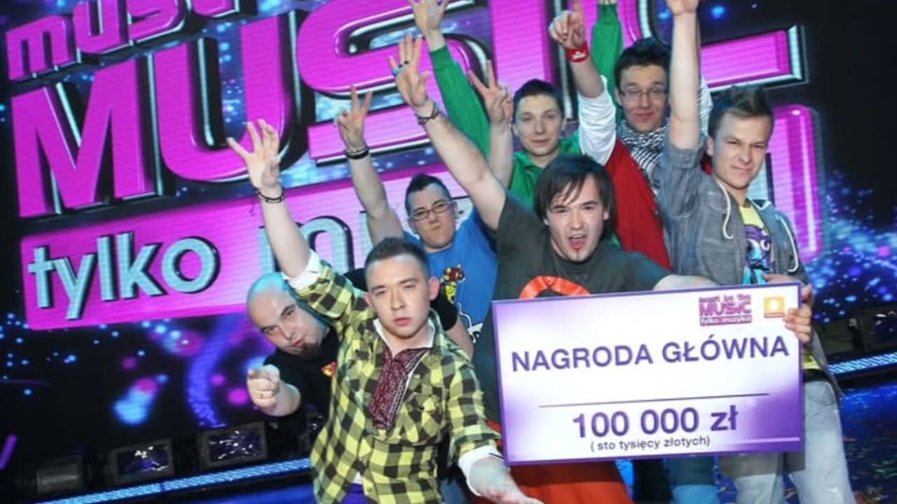 Zespół Enej był zwycięzcą 1. edycji "Must be the music". Tak zmienili się członkowie zespołu [przypominamy stare zdjęcia]