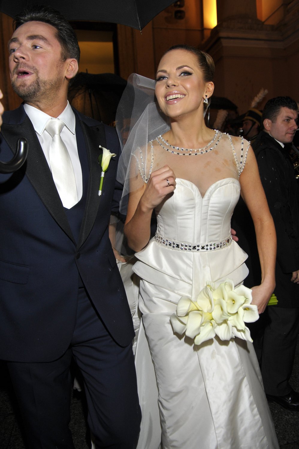 Aleksandra Kwaśniewska i Kuba Badach w dniu ślubu