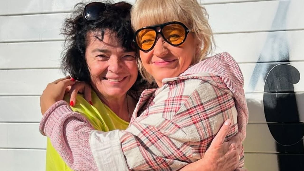 Dorota Szelągowska pozuje z partnerem i rodzinką. Jej luby wygląda zupełnie jak Darek Stolarz