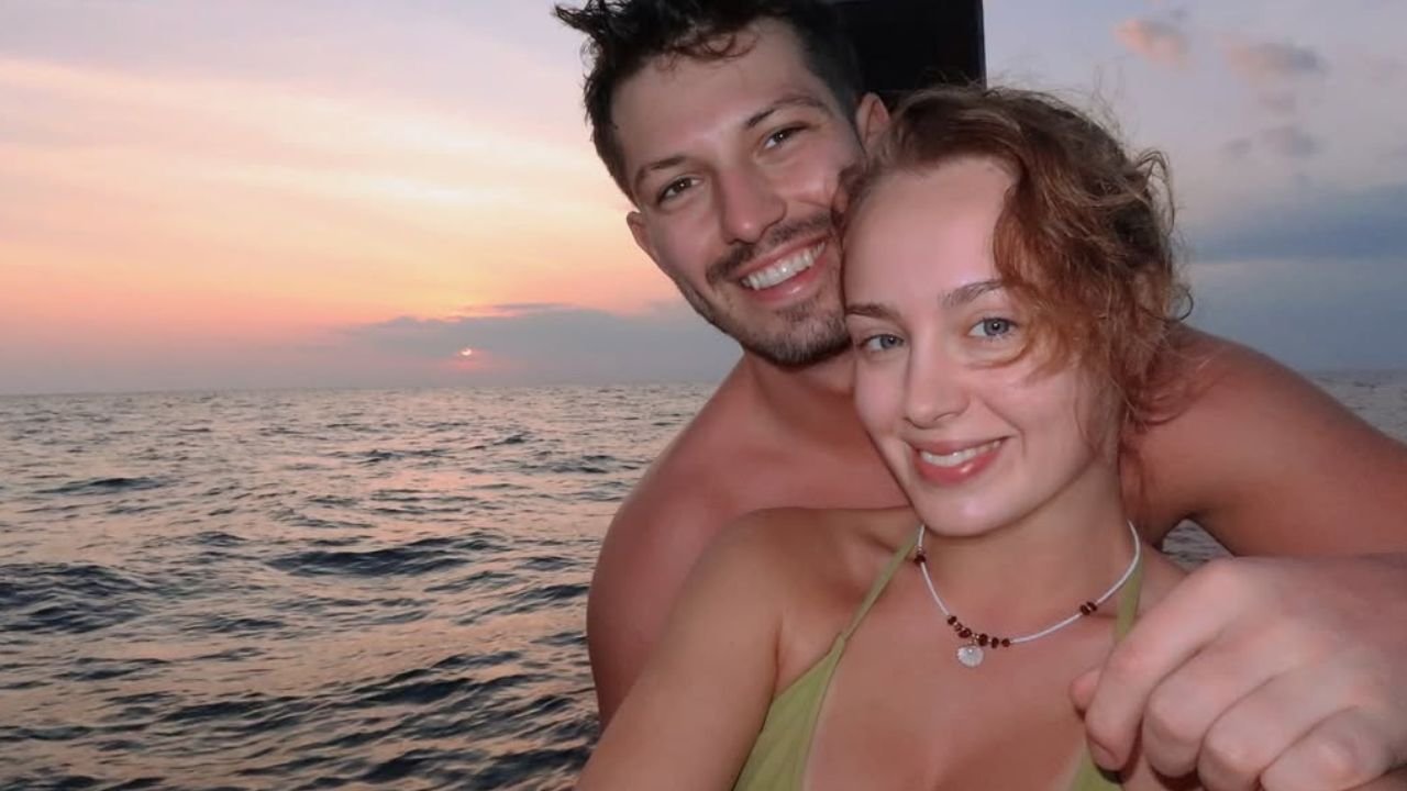 Wiktoria Gąsiewska zrzuciła fatałaszki i wyeksponowała wszystkie wdzięki w kusym stroju