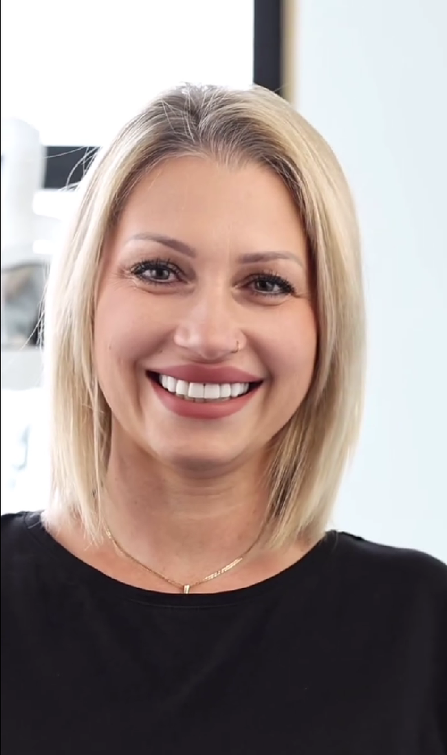 Izabela Juszczak, zęby