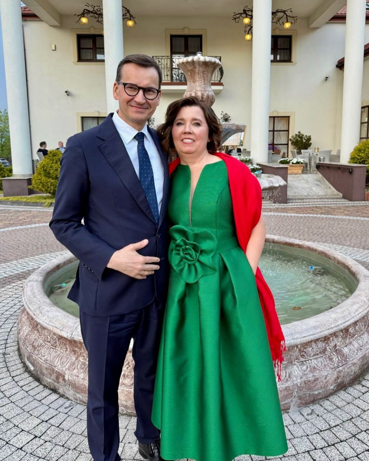 Mateusz Morawiecki, żona w zielonej sukni
