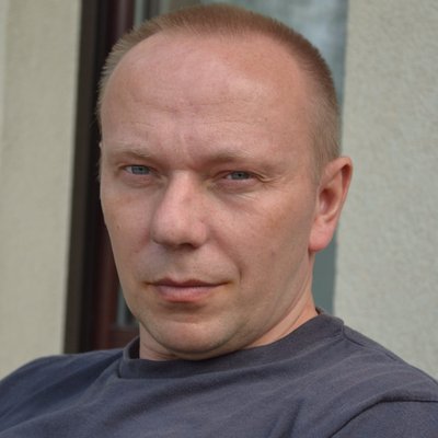 Piotrv Pytel, zbliżenie