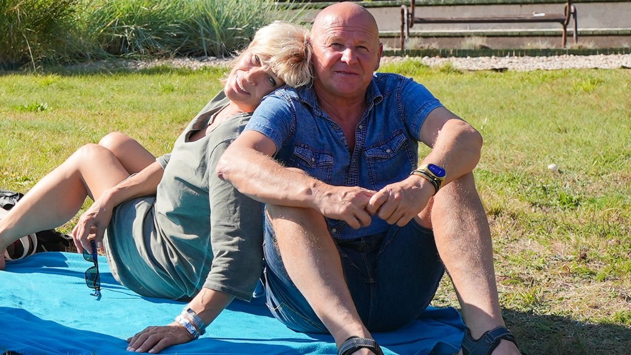 "Sanatorium miłości": Związek Uli i Stanleya rozkwita. "Jesteśmy na razie w dzień, ale chcielibyśmy i w dzień, i w nocy" [wideo]
