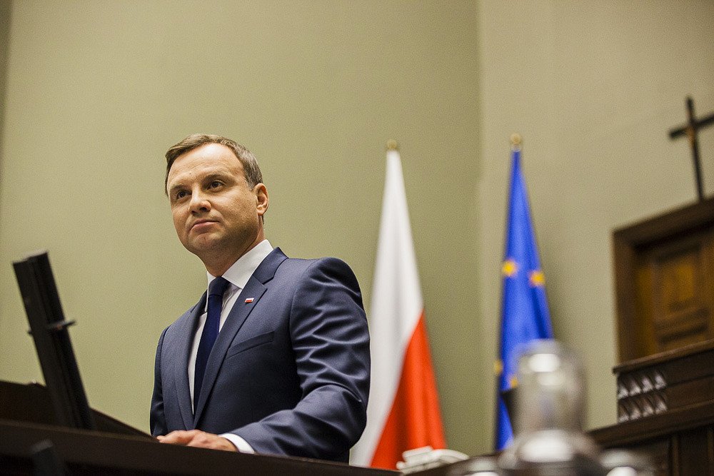 andrzej-duda na mównicy w sejmie