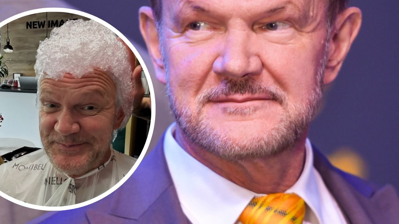 Cezary Pazura już tak nie wygląda. Przeszedł fryzjerską metamorfozę i zmienił kolor włosów