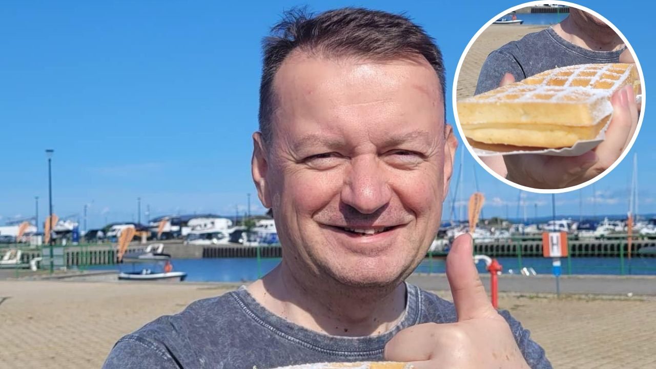 Mariusz od Jarka zapozował z gofrem nad morzem i się zaczęło. Sieć zalały memy