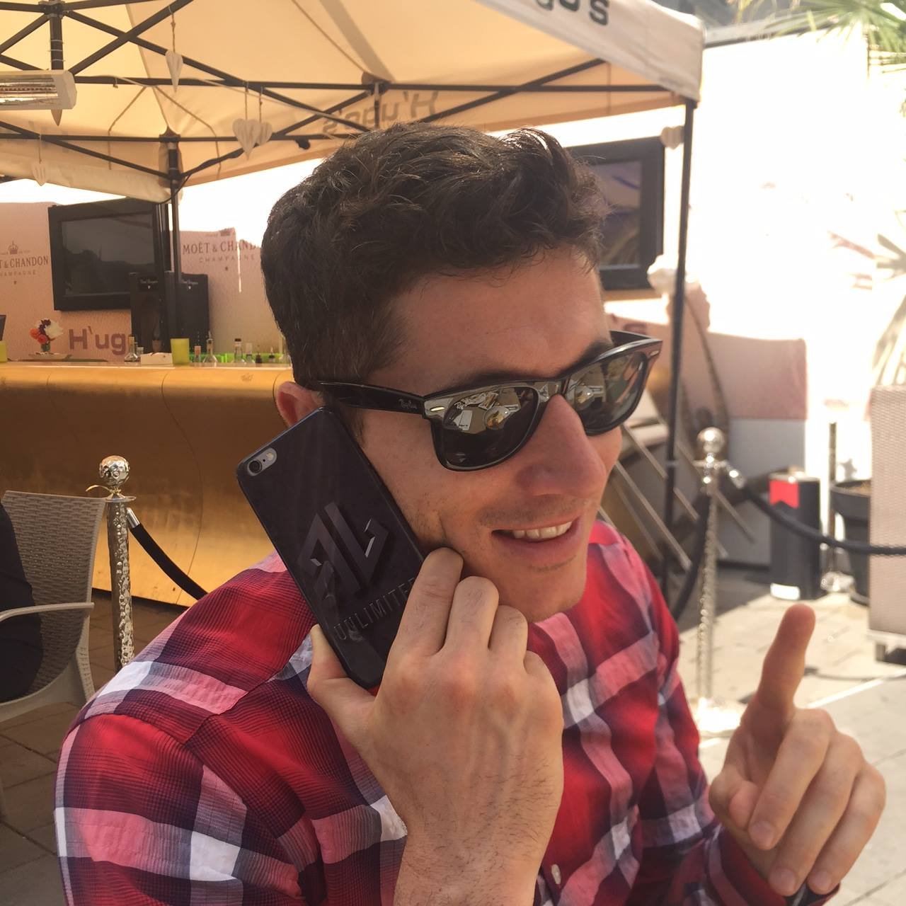 Robert Lewandowski, telefon