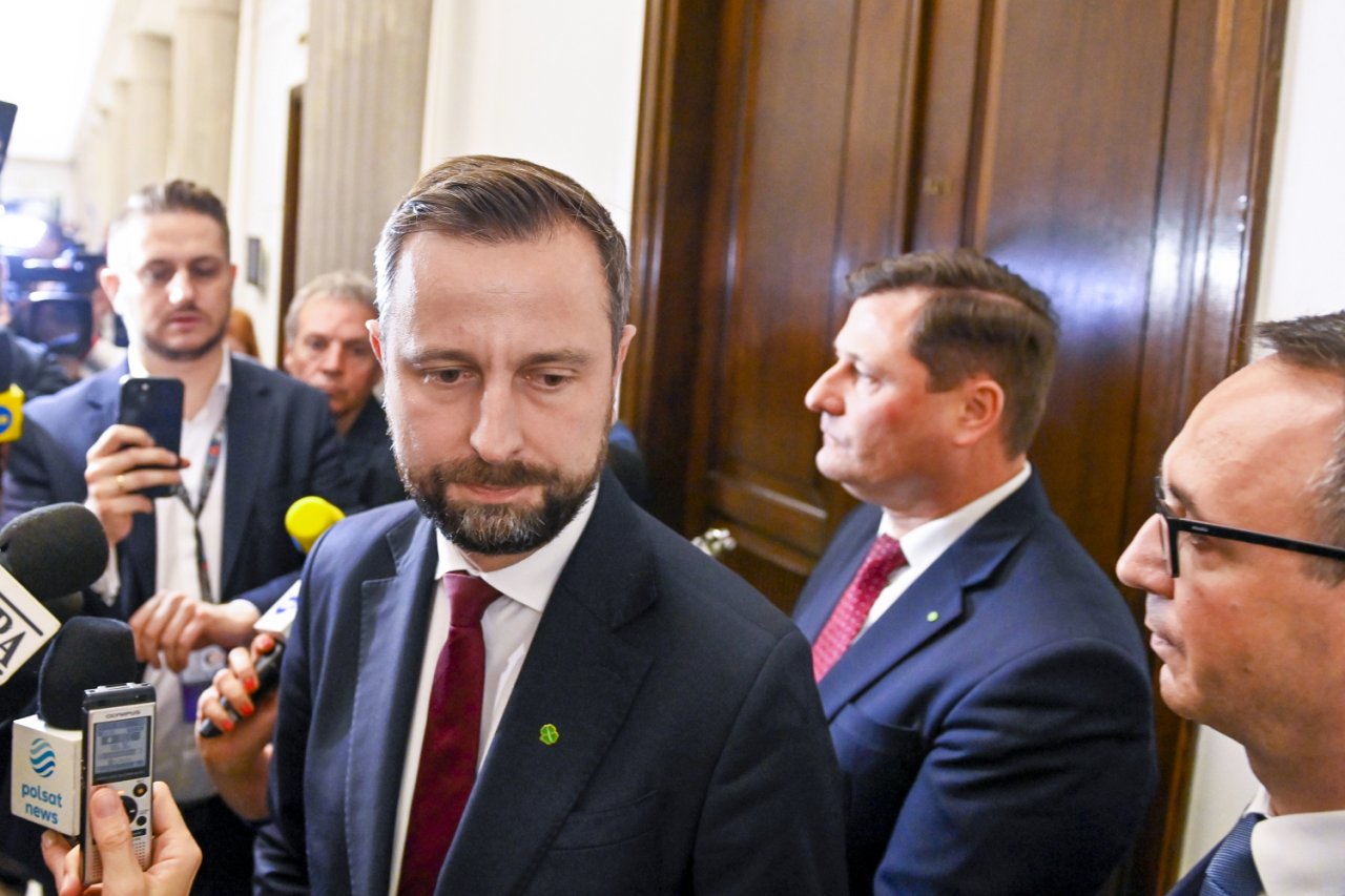 Władysław Kosiniak-Kamysz na korytarzach sejmowych