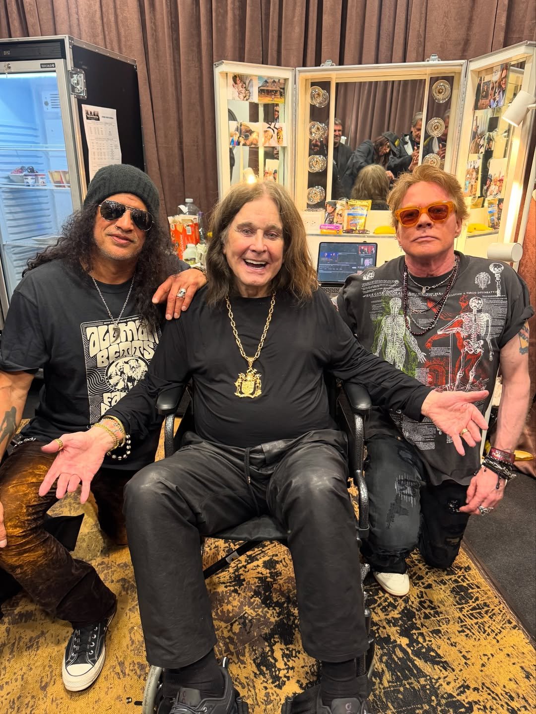 Ozzy Osborne w otoczeniu muzyków Gans'n'Roses