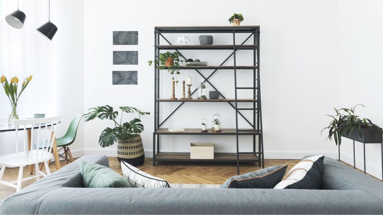 Meble metalowe do domu – trend, który podbija wnętrza!