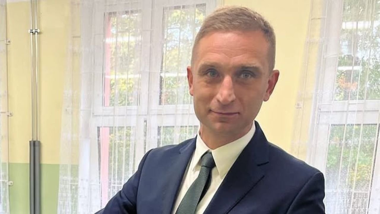 Robert się doigrał. Prokuratura dobrała się do niego za znieważenie funkcjonariuszy