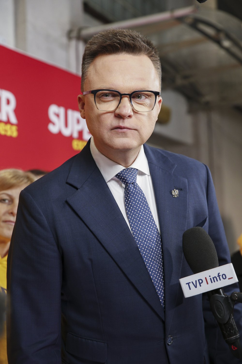 Szymon Hołownia w marynarce