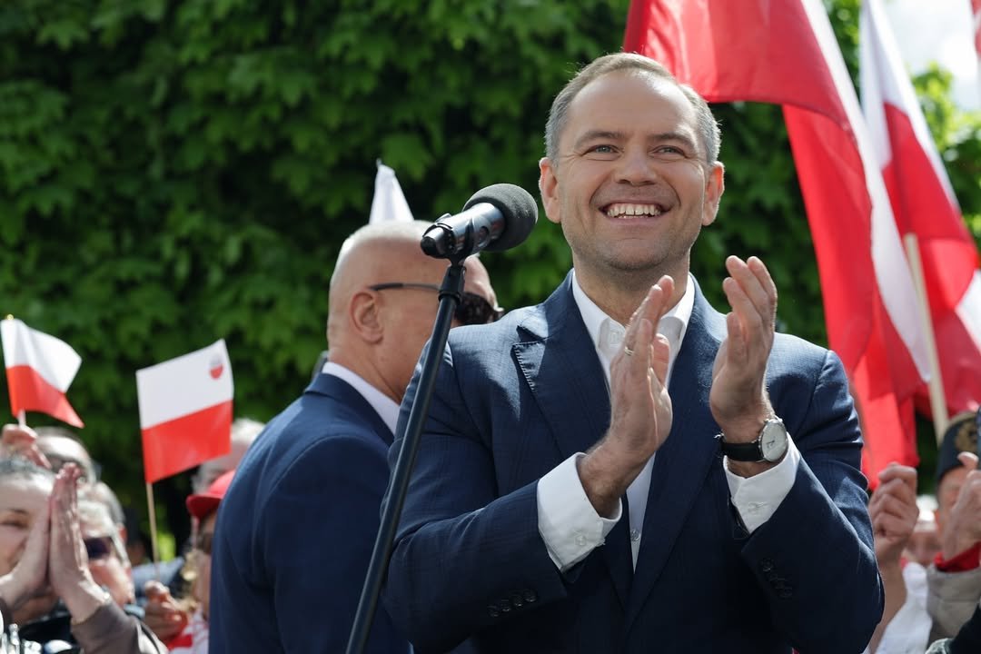 Karol Nawrocki bije brawo