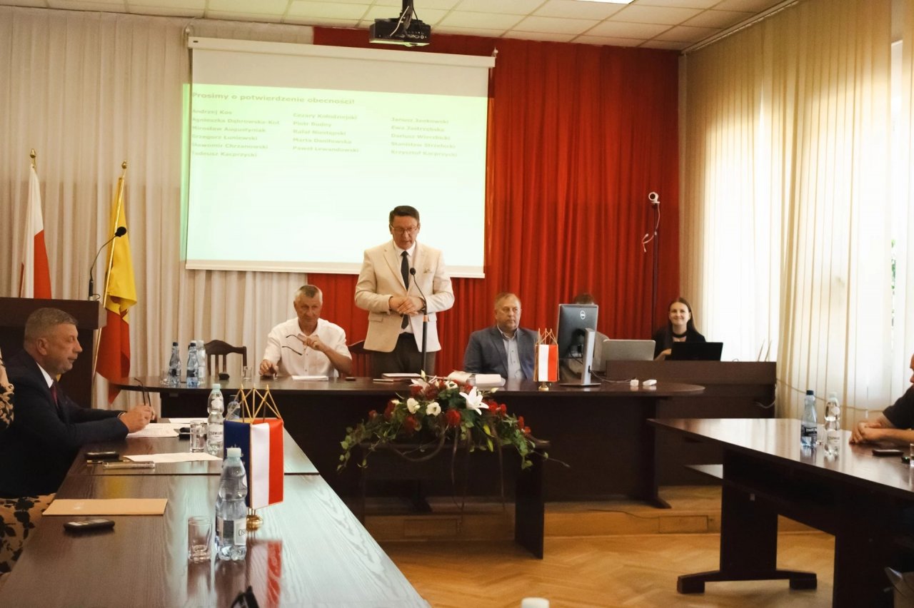 Jezus królem powiatu makowskiego. Radni zdecydowali