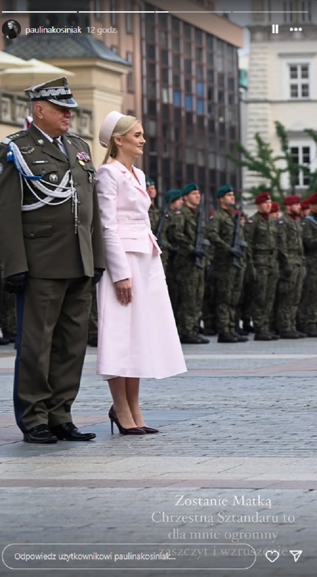 Paulina Kosiniak Kamysz w różowej sukience