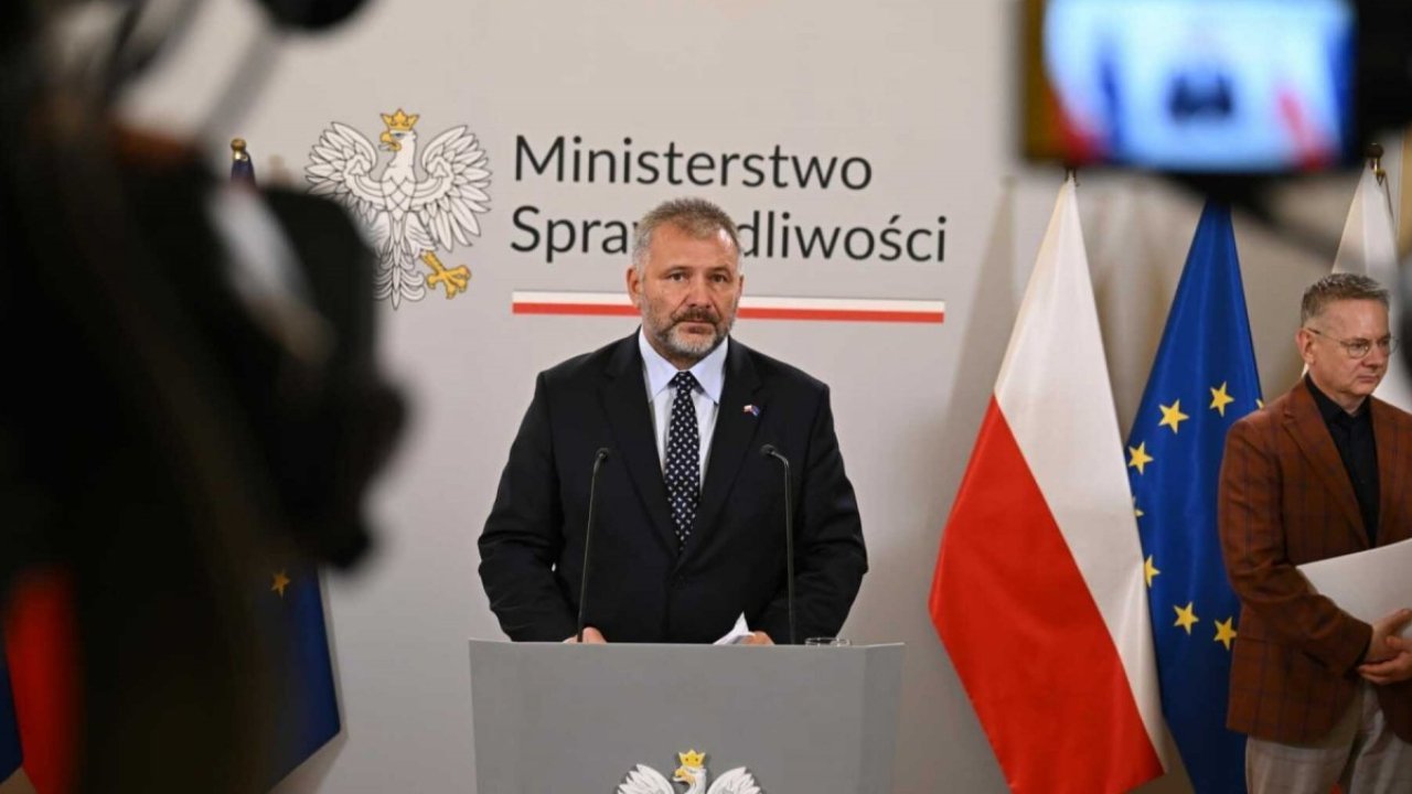 Nawrocki blokuje 46 sędziów. Żurek ostrzega przed Trybunałem Stanu