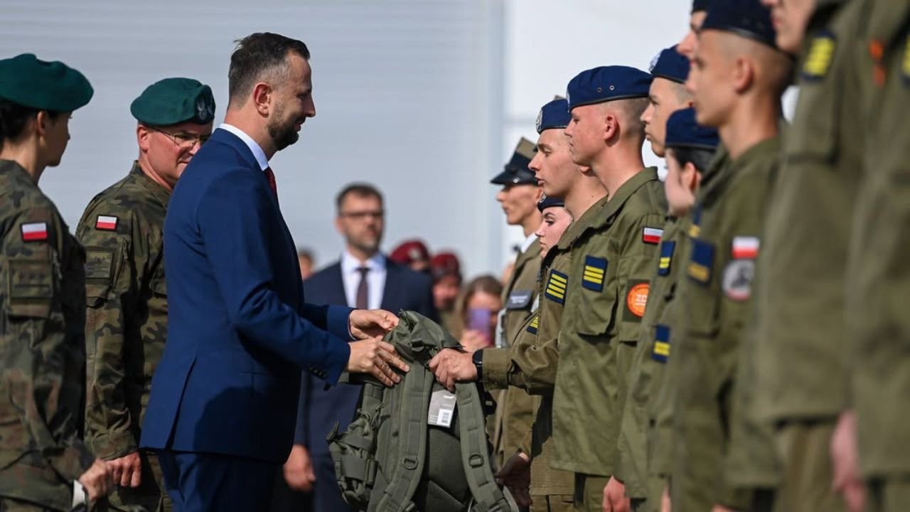 MON podjął decyzję: 235 tysięcy Polaków na liście armii. Nawet 60-latkowie nie mogą spać spokojnie