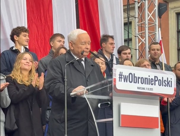 Jarosław Kaczyński w trakcie przemówienia na marszu w Warszawie