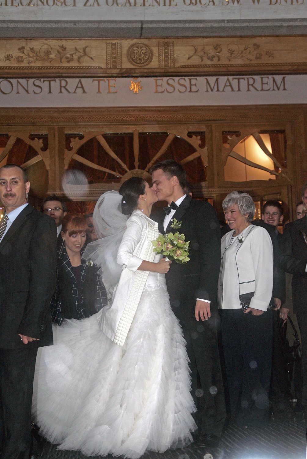 katarzyna cichopek w sukni slubnej