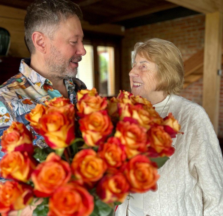 Andrzej Piaseczny z mamą