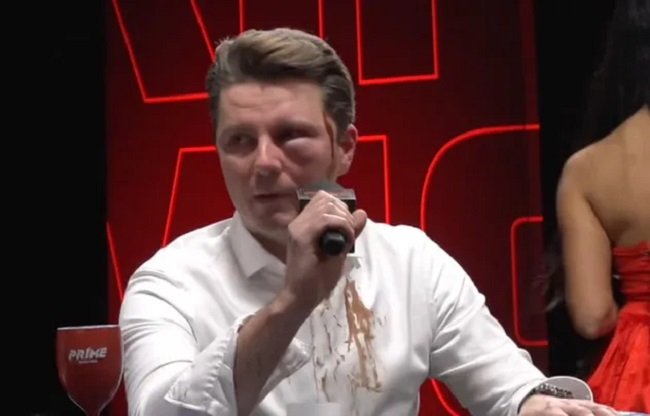 piotr korczarowski z podbitym okiem