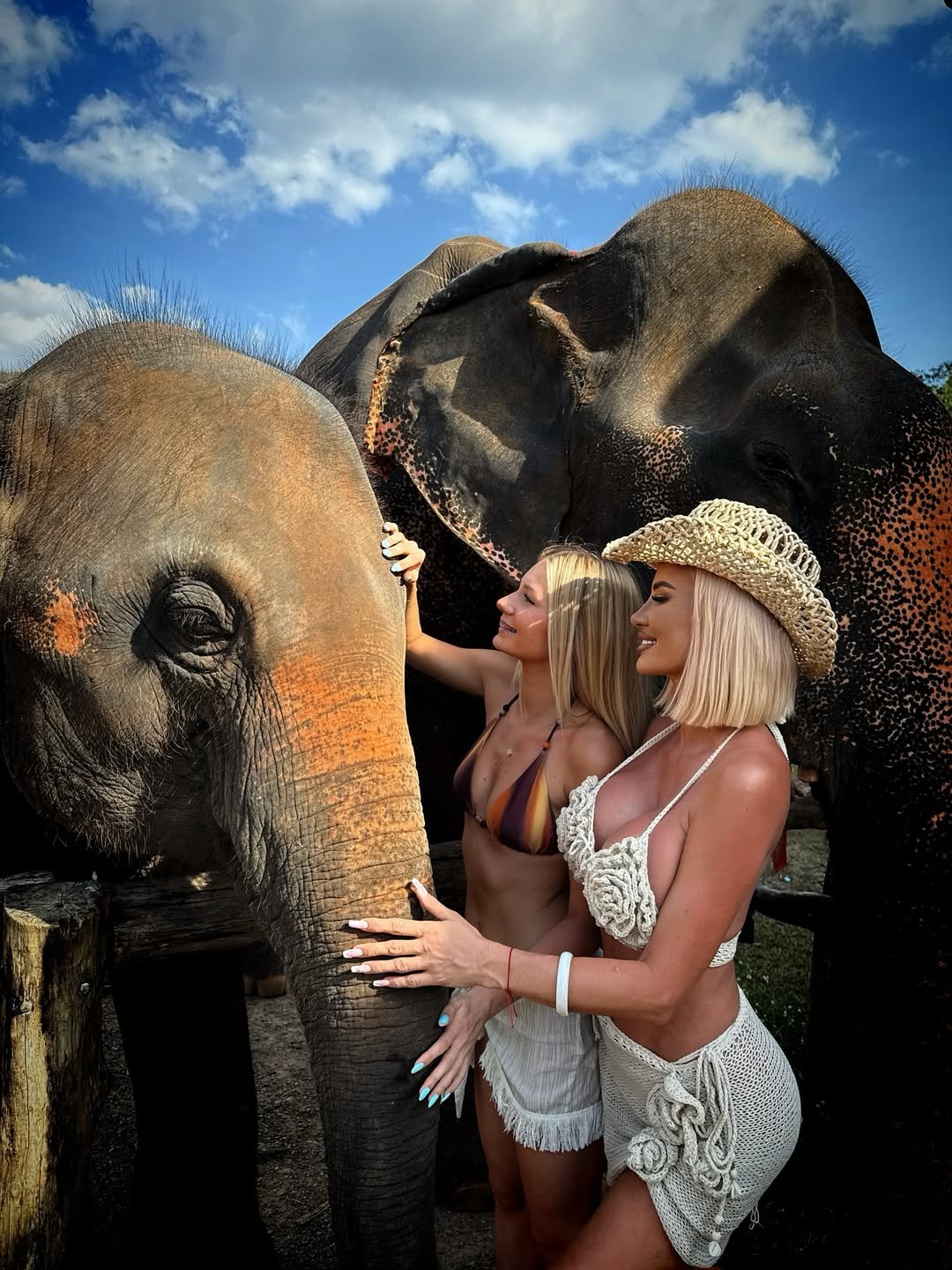 izabela macudzińsak z córką w tajlandii