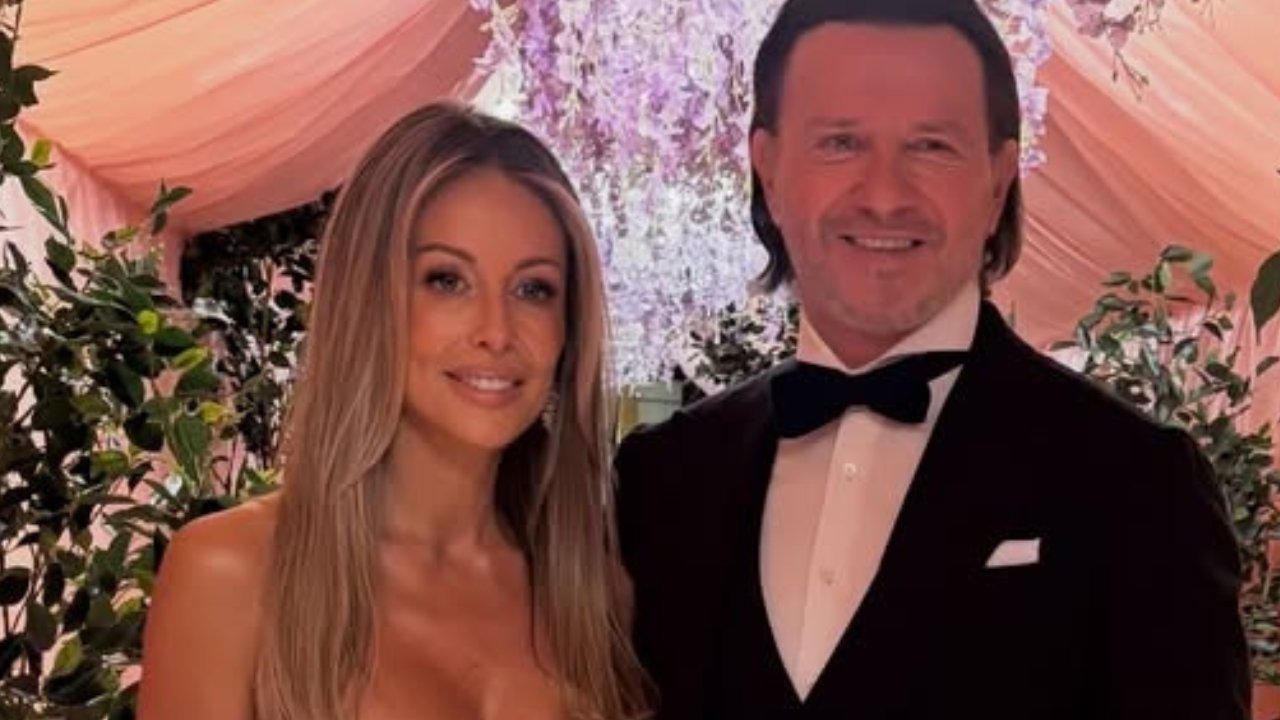 Dekolt tak głęboki, że aż strach. Jeden nieostrożny ruch Rozenek i byłaby sensacja