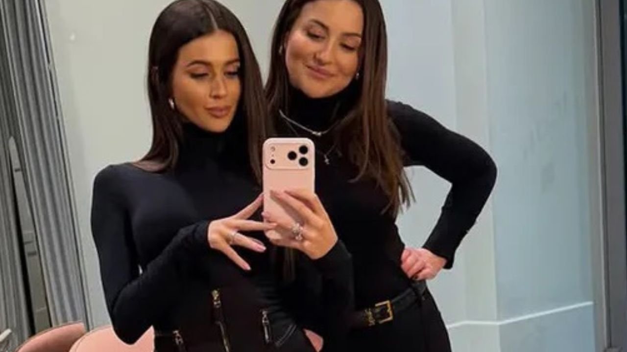 Roxie Węgiel rzuciła wszystko i pędem wróciła z Berlina. Wszystko przez tę kobietę. Fani: "Wyglądacie jak bliźniaczki!"