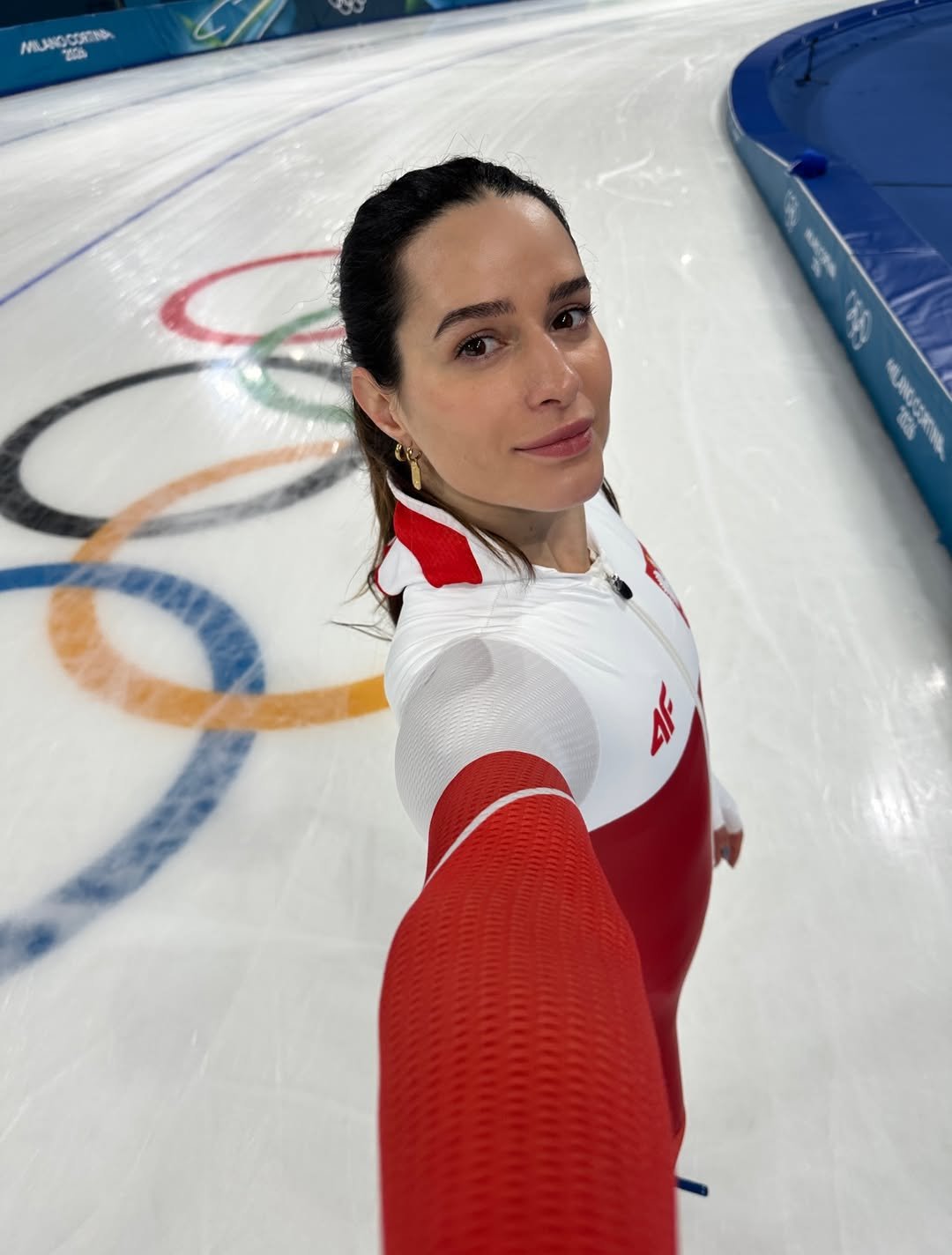 Andżelika Wójcik w białym stroju na igrzyskach olimpijskich