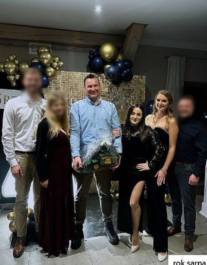 ania bardowska w czarnej kreacji