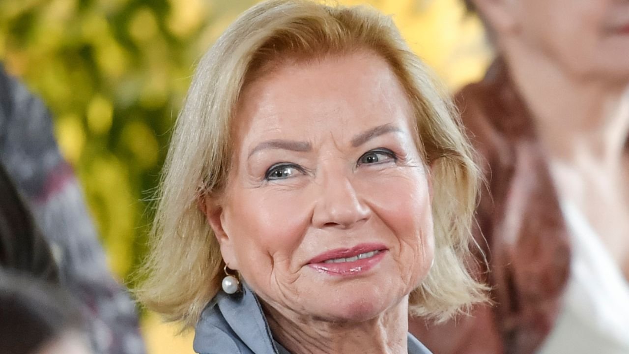 Szczegóły pogrzebu Bożeny Dykiel. Niezwykła prośba rodziny łamie serce