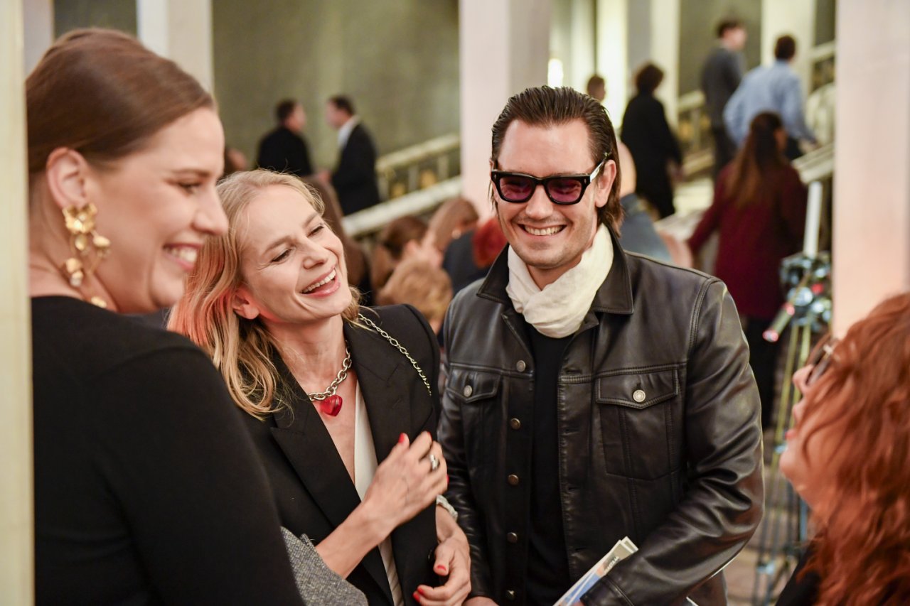 Magda Cieelcka i Bartosz gelner śmieją się