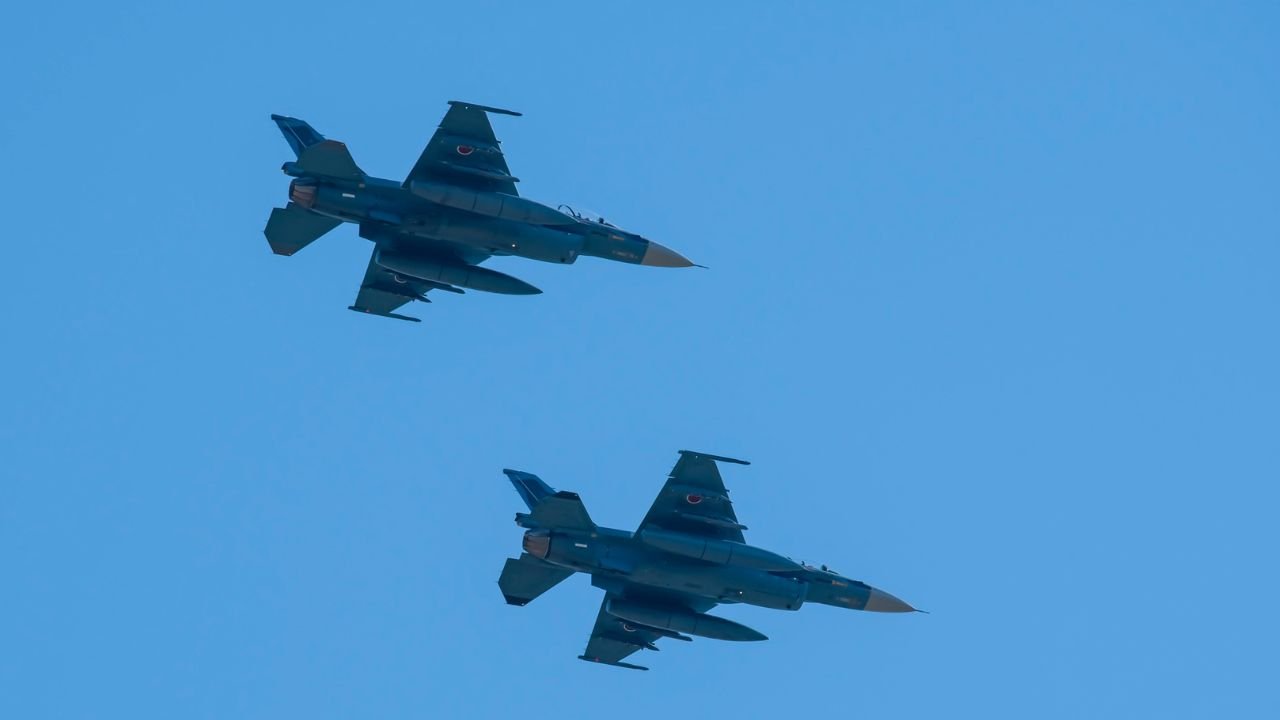 Polska poderwała myśliwce. Pilny komunikat wojska. "Uruchomiono niezbędne siły"