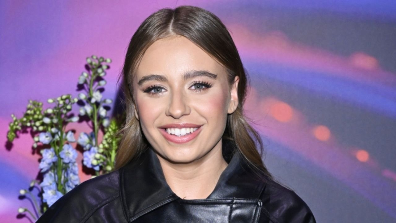 Oliwia Bieniuk w drapieżnej mini na ramówce TVN prezentuje nogi jak do nieba. Tym razem posunęła się za daleko?