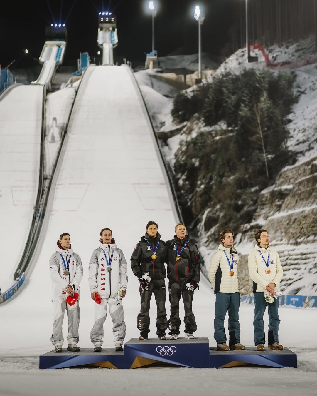 Paweł Wąsek i Kacper Tomasiak, srebrny medal Zimowych Igrzysk Olimpijskich 2026