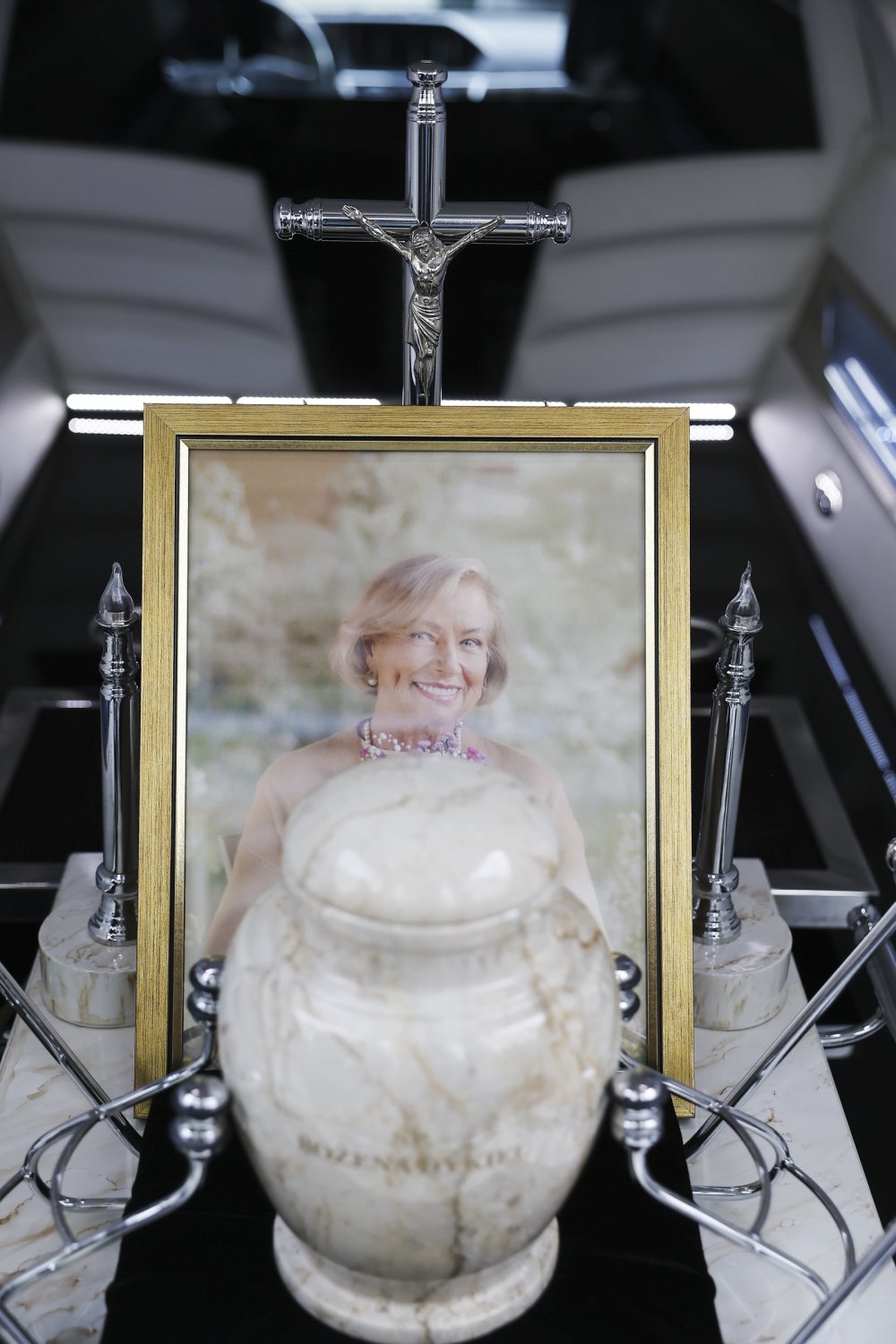 urna i zdjęcie Bożeny Dykiel