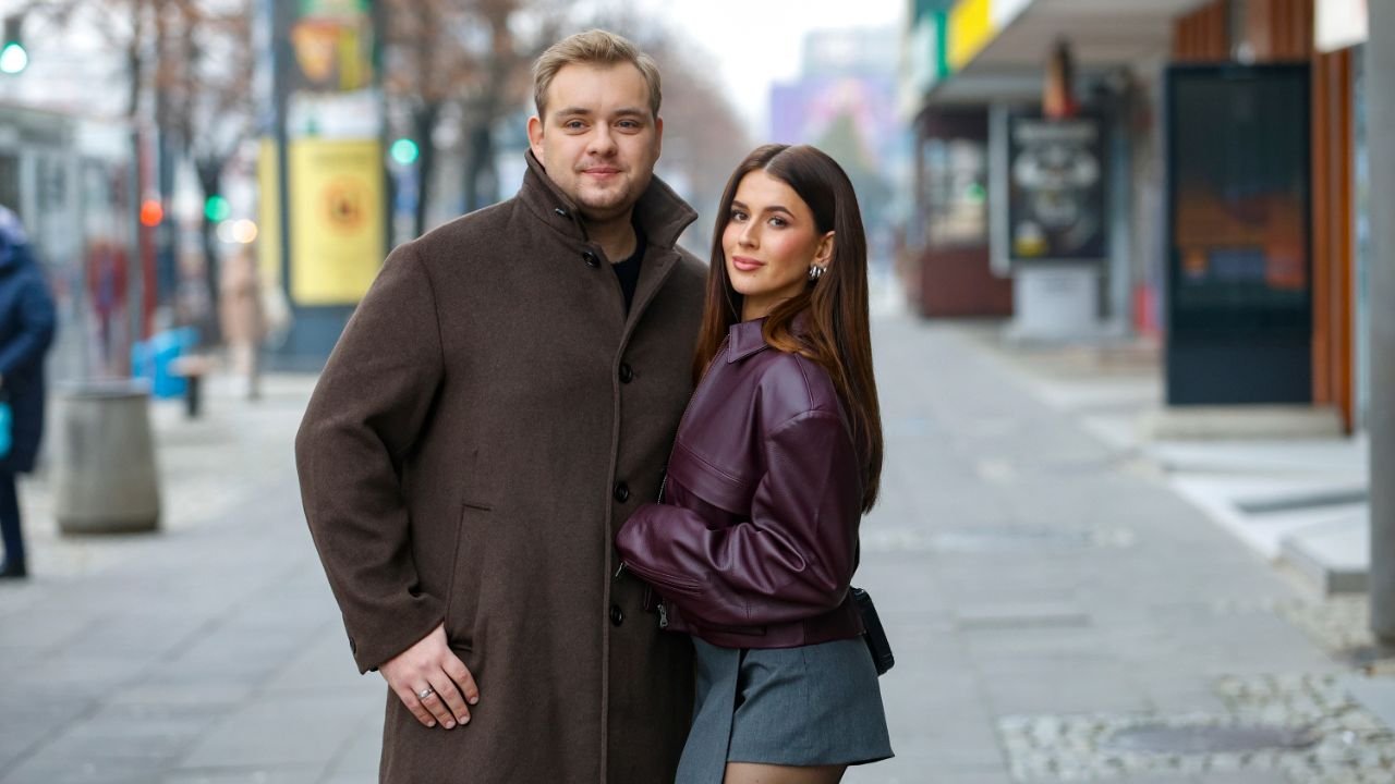 Roksana Węgiel i Kevin Mglej na ulicznym zdjęciu