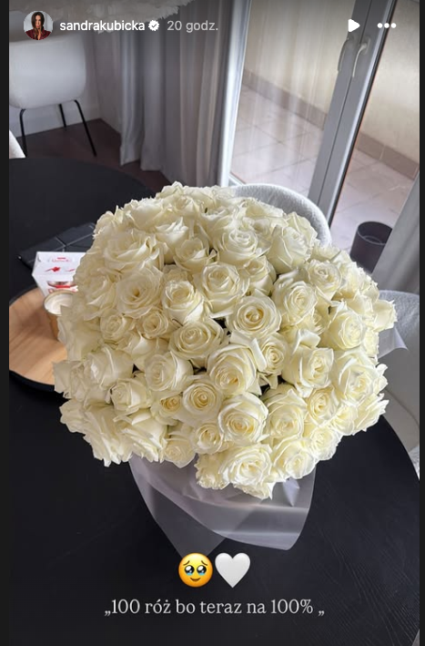 100 białych róż w domu Sandry Kubickiej