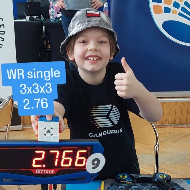 Uśmiechnięty Teodor Zajder podczas zawodów w Gdańsku