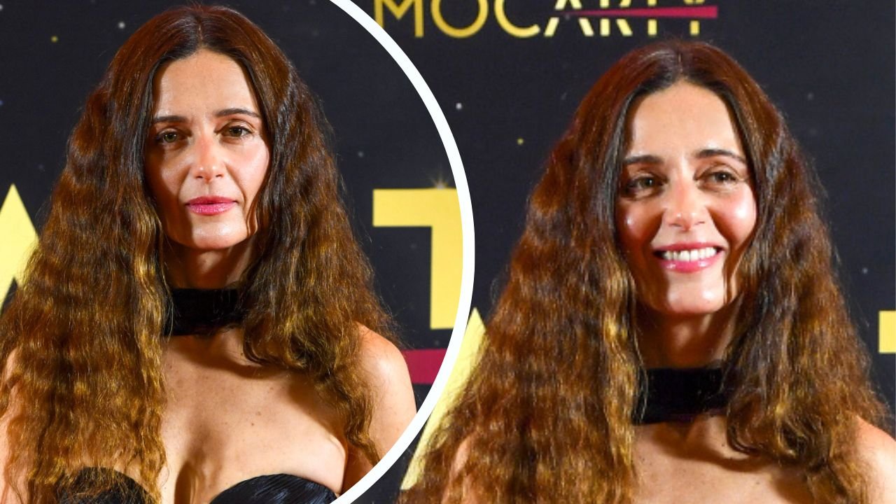 Agnieszka Grochowska wypięła rozgogolony dekolt w ultraopiętym gorsecie. Fani: "Pani budzi niesmak"