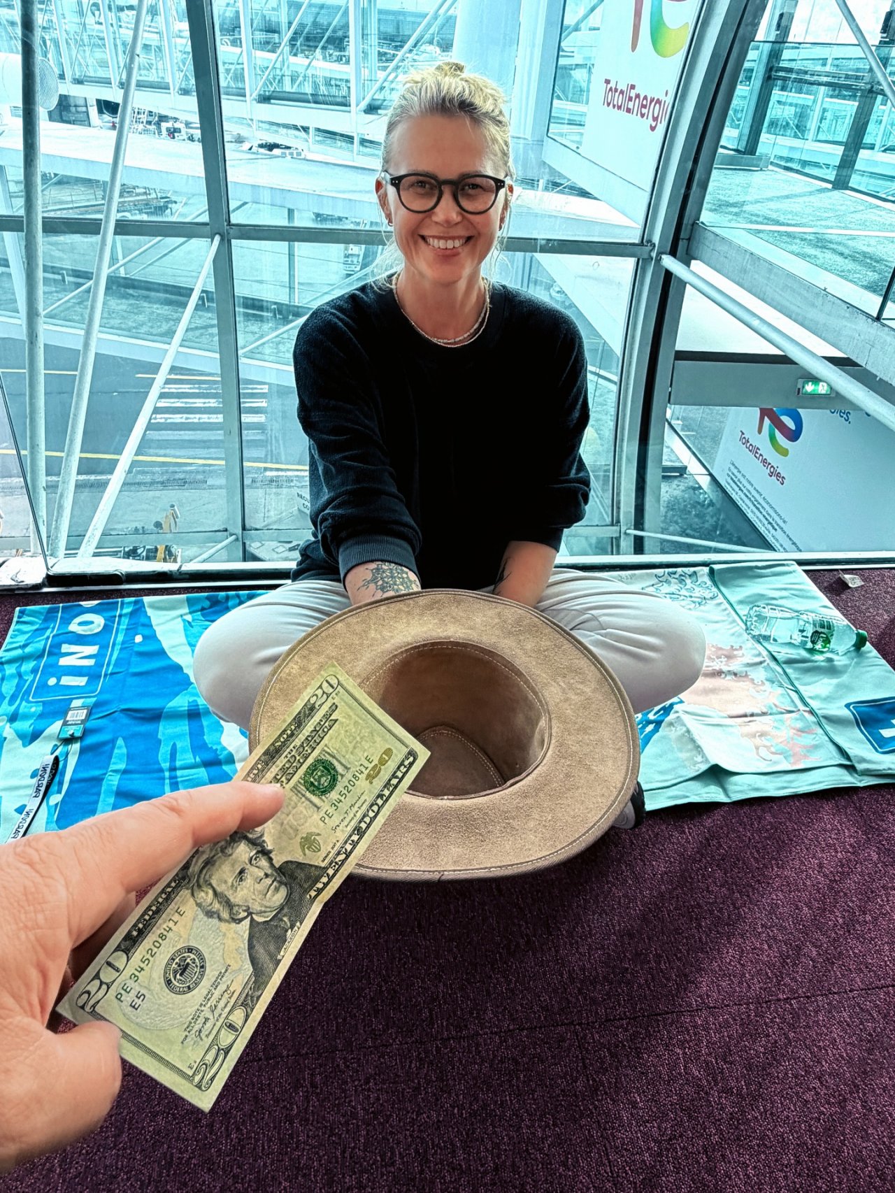 Agnieszka Kołodziejska na lotnisku