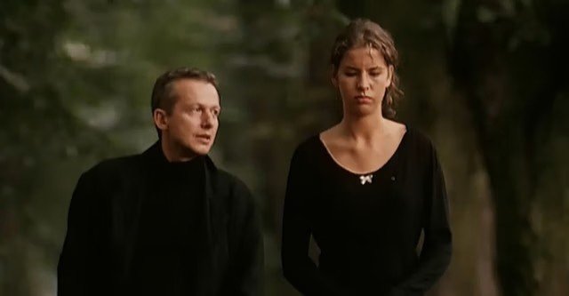 Kadr z filmu "Słodko-gorzki" - Bogusław Linda i Anita Werner