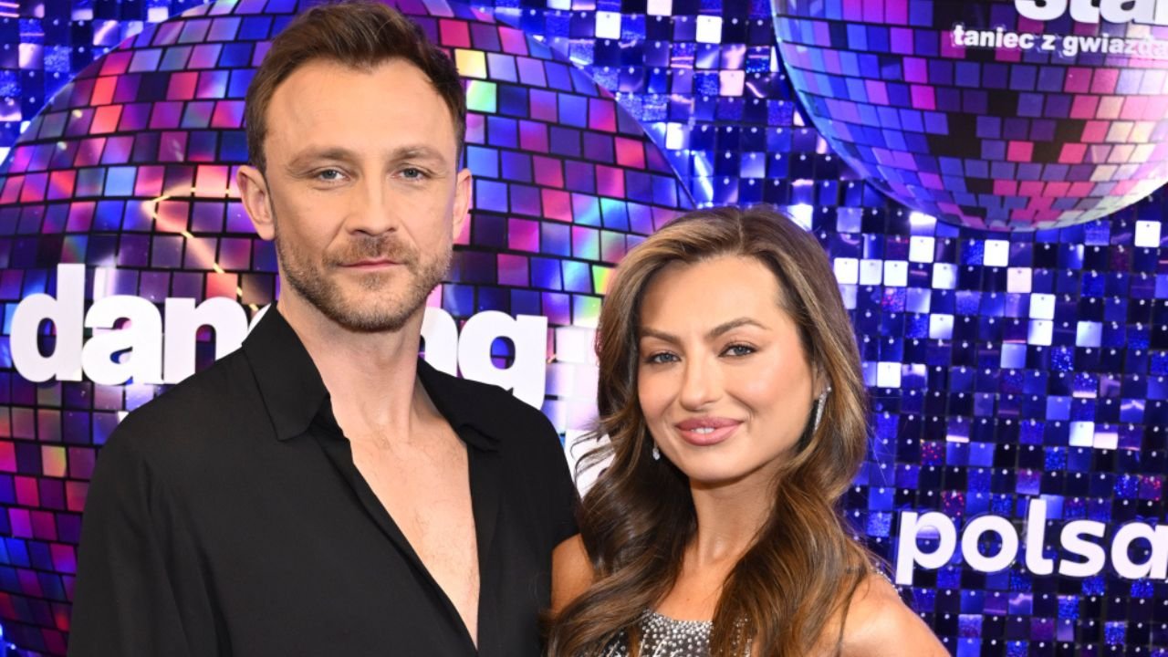 Izabela Skierska bez majtek wije się w ponętnych pozach, odsłaniając sekrety kobiety. Ten gorący taniec przejdzie do historii