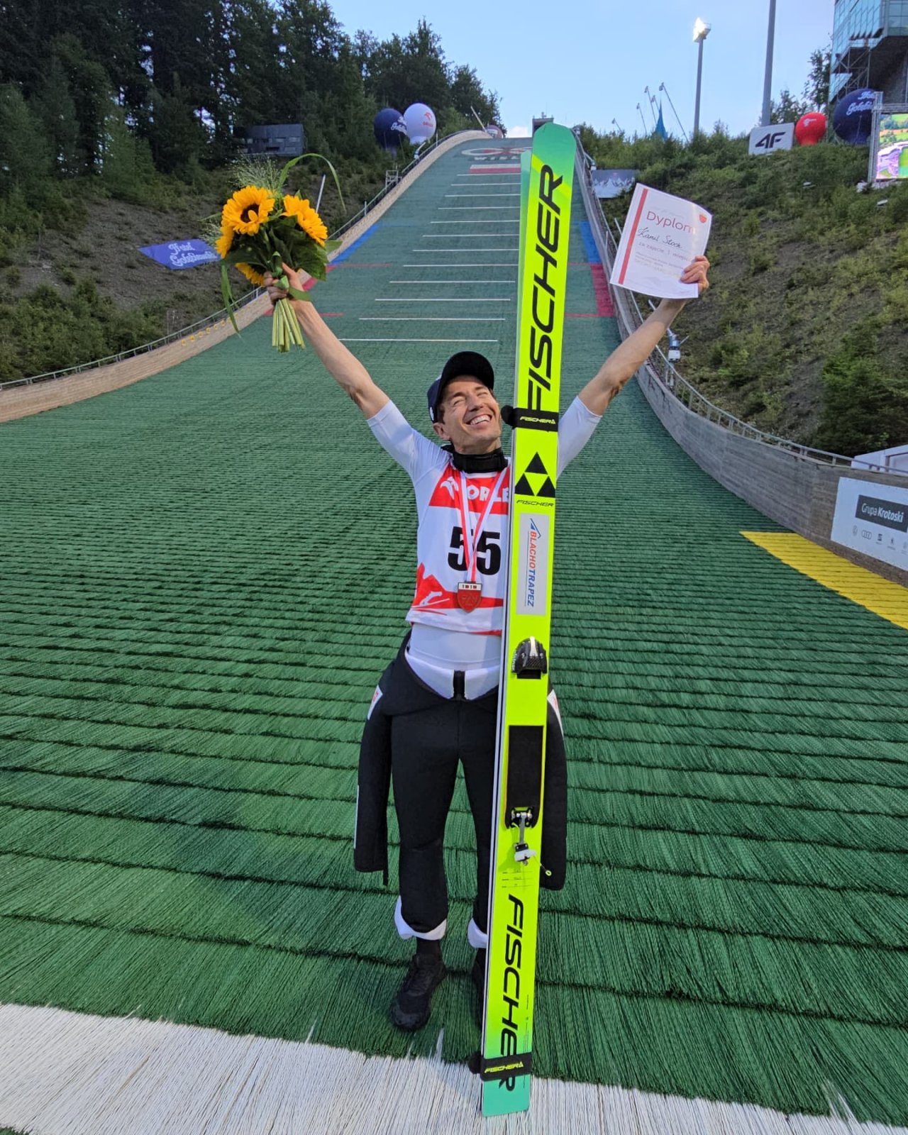 Kamil Stoch przed skocznią