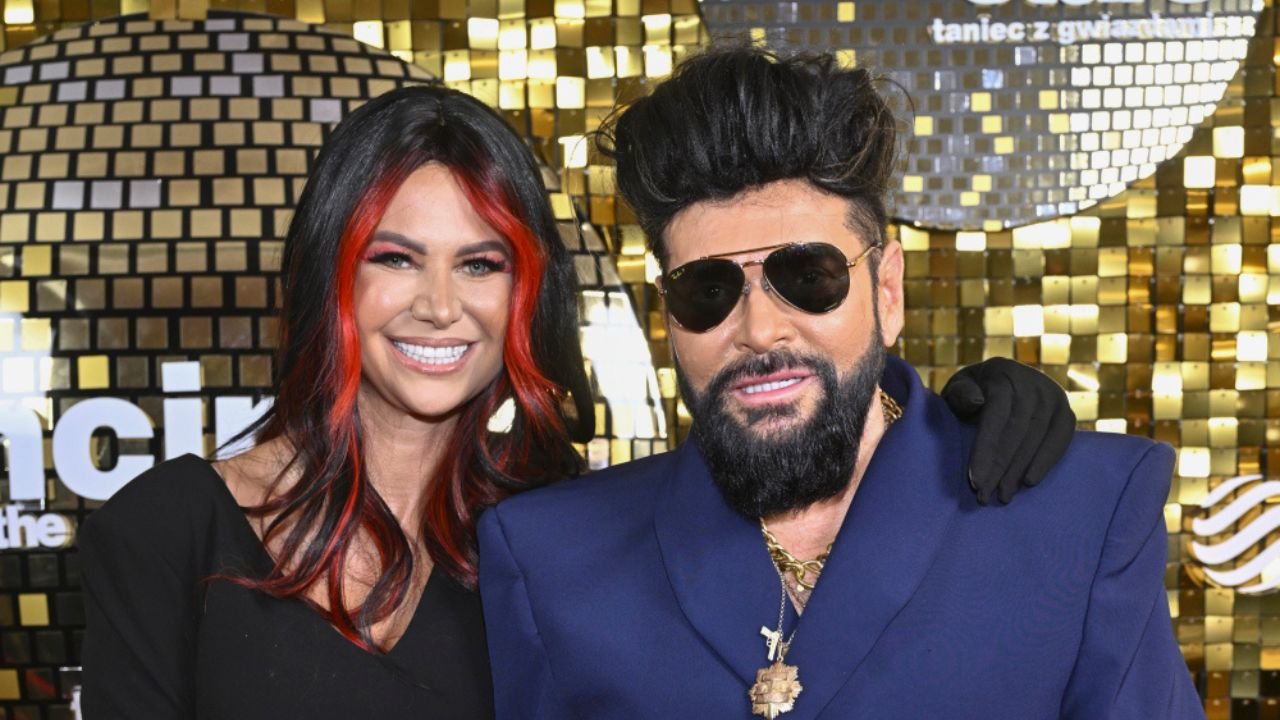 Krzysztof Rutkowski popłynął? Sprezentował żonie diamenty w cenie MIESZKANIA i pokazał nową fryzurę. "Mamy na bogato"