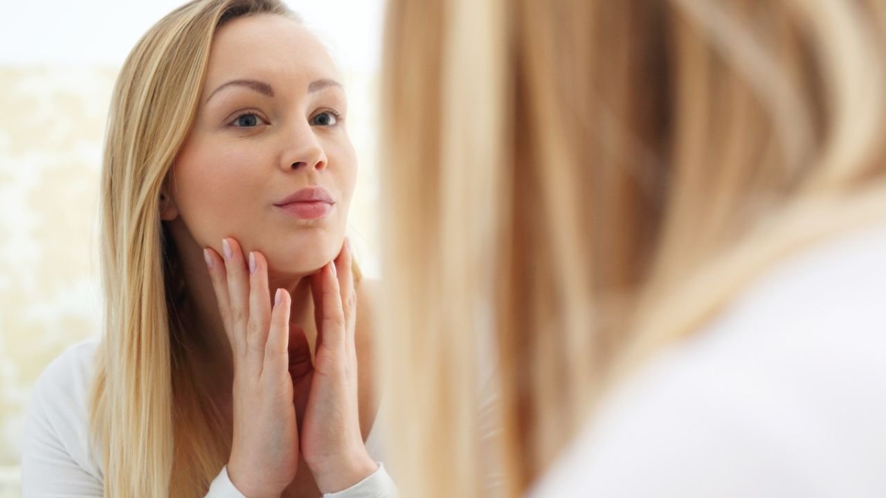 7 nawyków, które sprawiają, że skóra wygląda młodziej